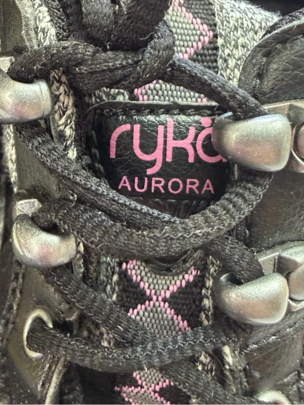 Ryka aurora winter