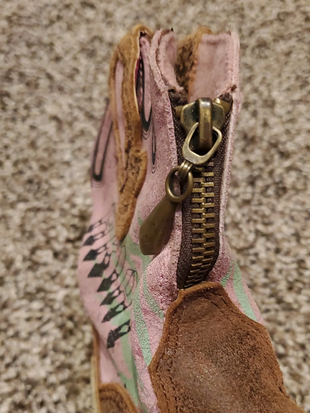 Ariat girls zip