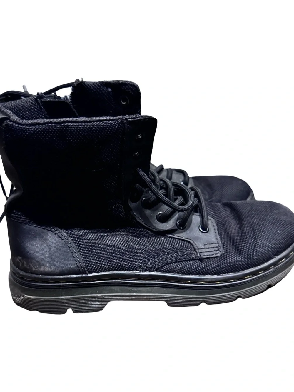 Dr. Martens lace reinforced
