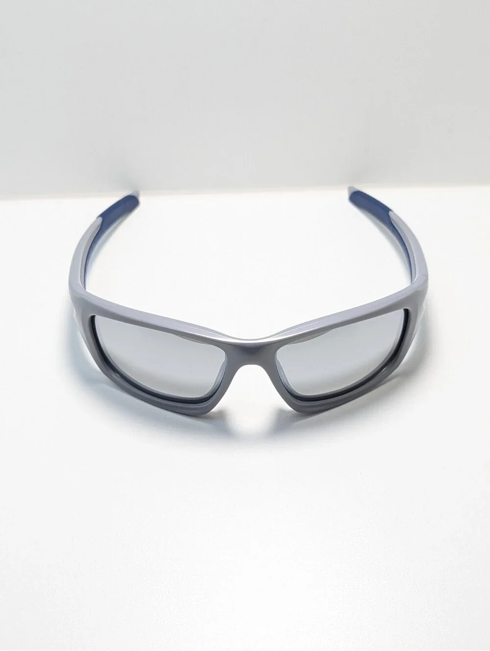 Oakley valve classic