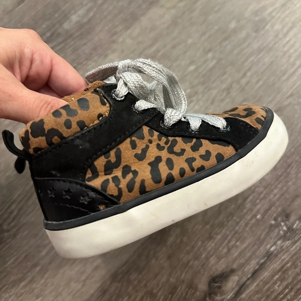 Girls toddler cat and jack bootie