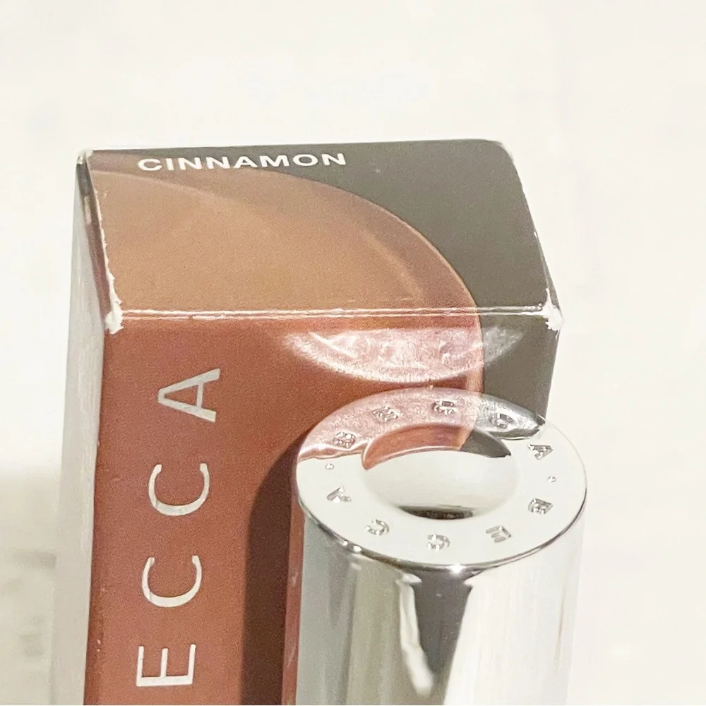 BECCA ultimate longwear