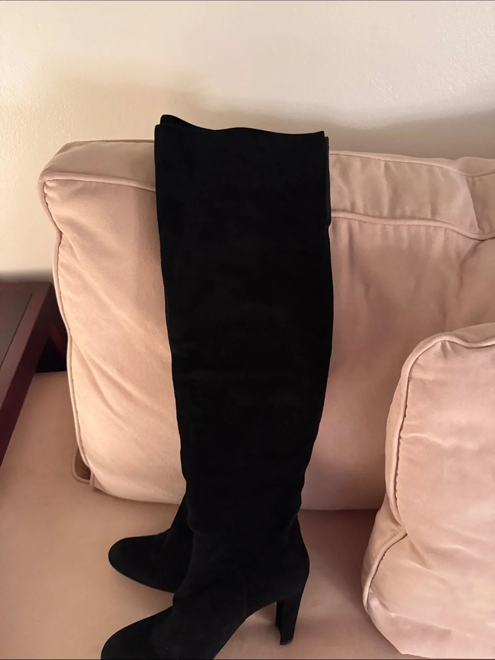 N/A elegant black