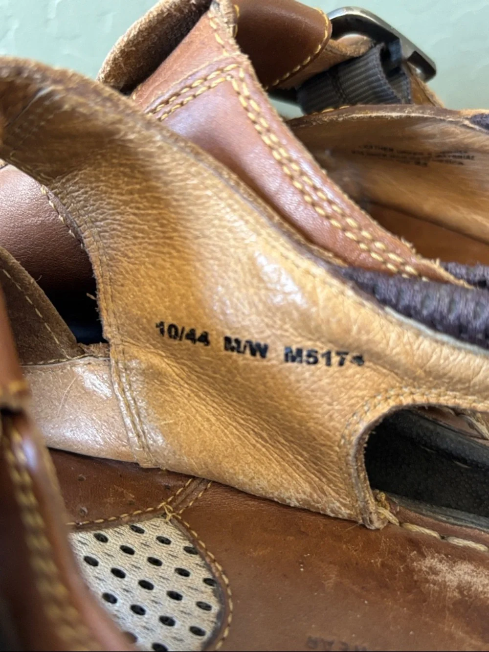 Born Joshua Brown Leather Open Toe‎ Fisherman’s Sandal Size 10 / EU 44