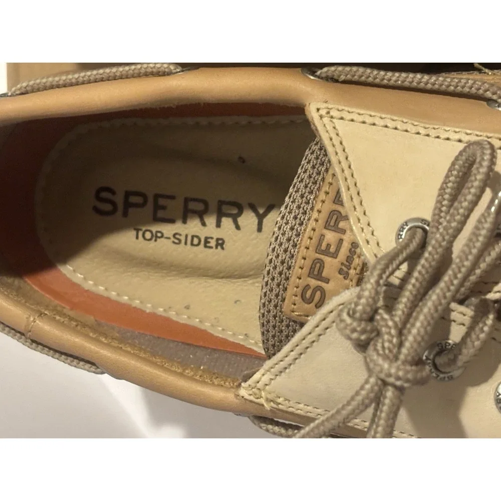 Sperry speery top