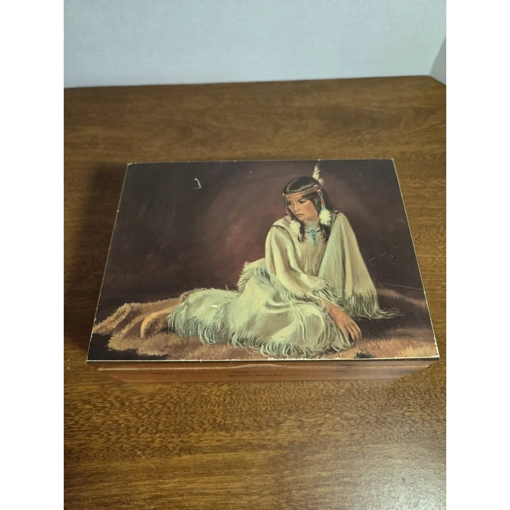 Vintage Wooden Jewelry Trinket Box Cedar Wood Keepsake Great Smoky‎ Mts