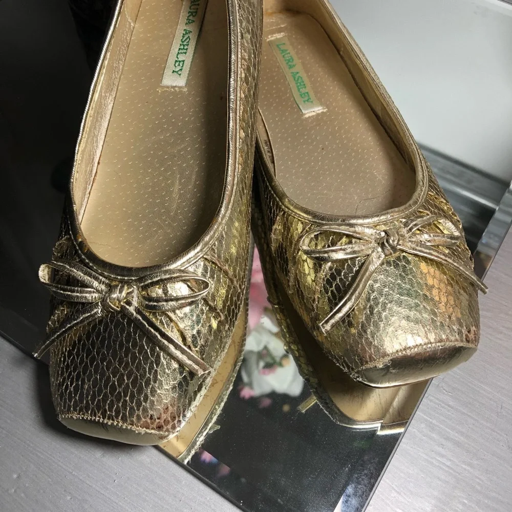 Laura Ashley Bow Girls' Ballet Flats.