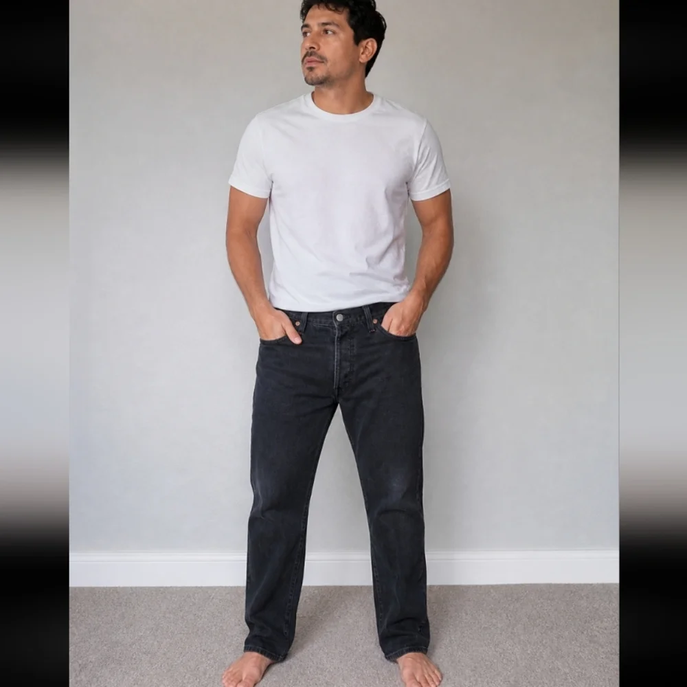 LEVI'S 501 Well Worn Broken In Button Fly Jeans 34