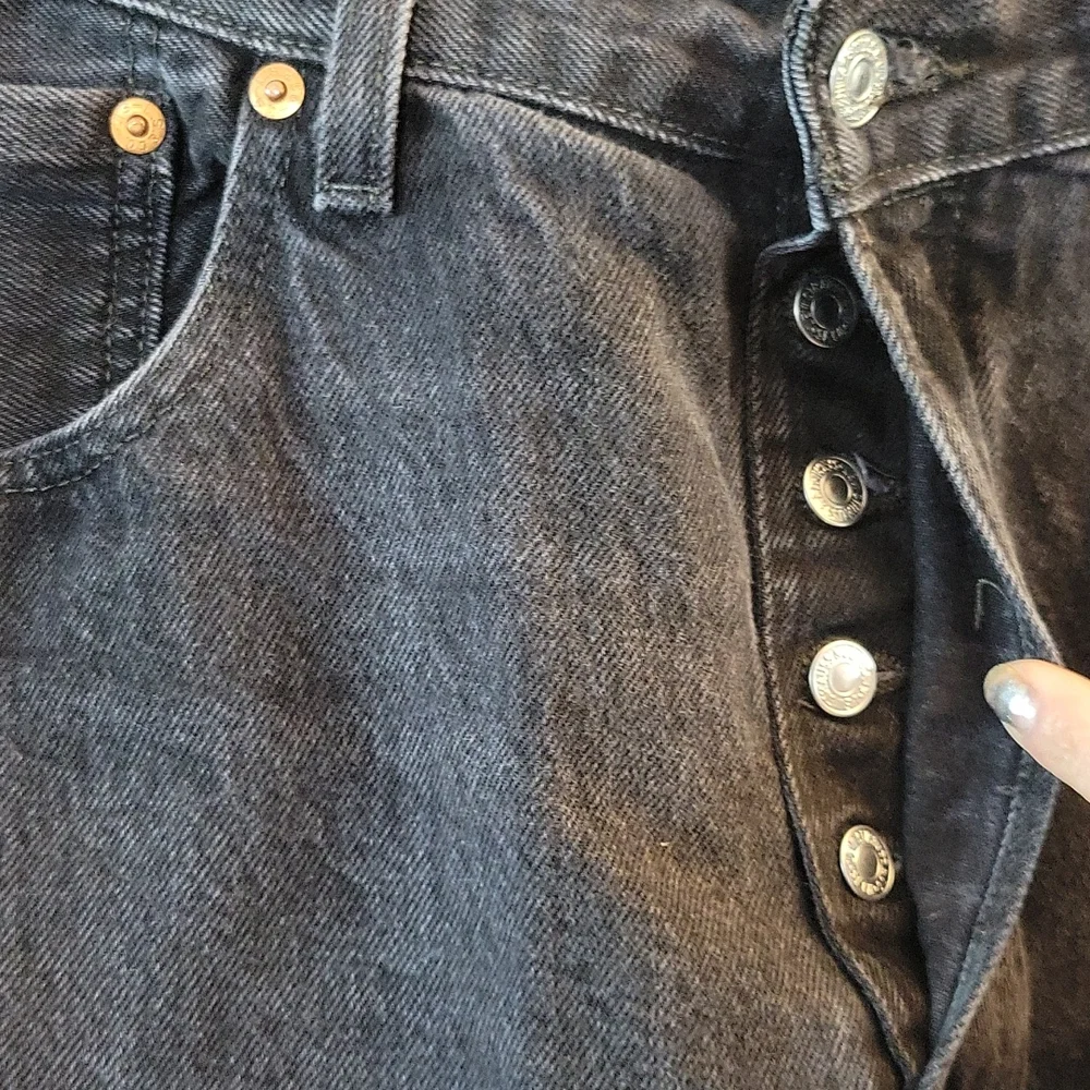 Levis code faded