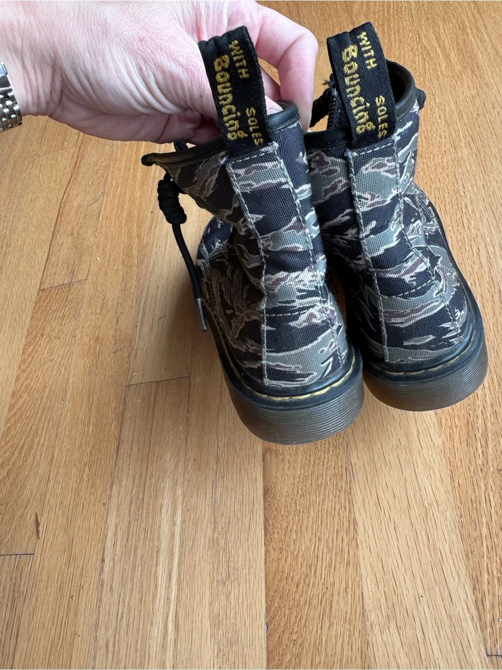 Dr. Martens classic dr
