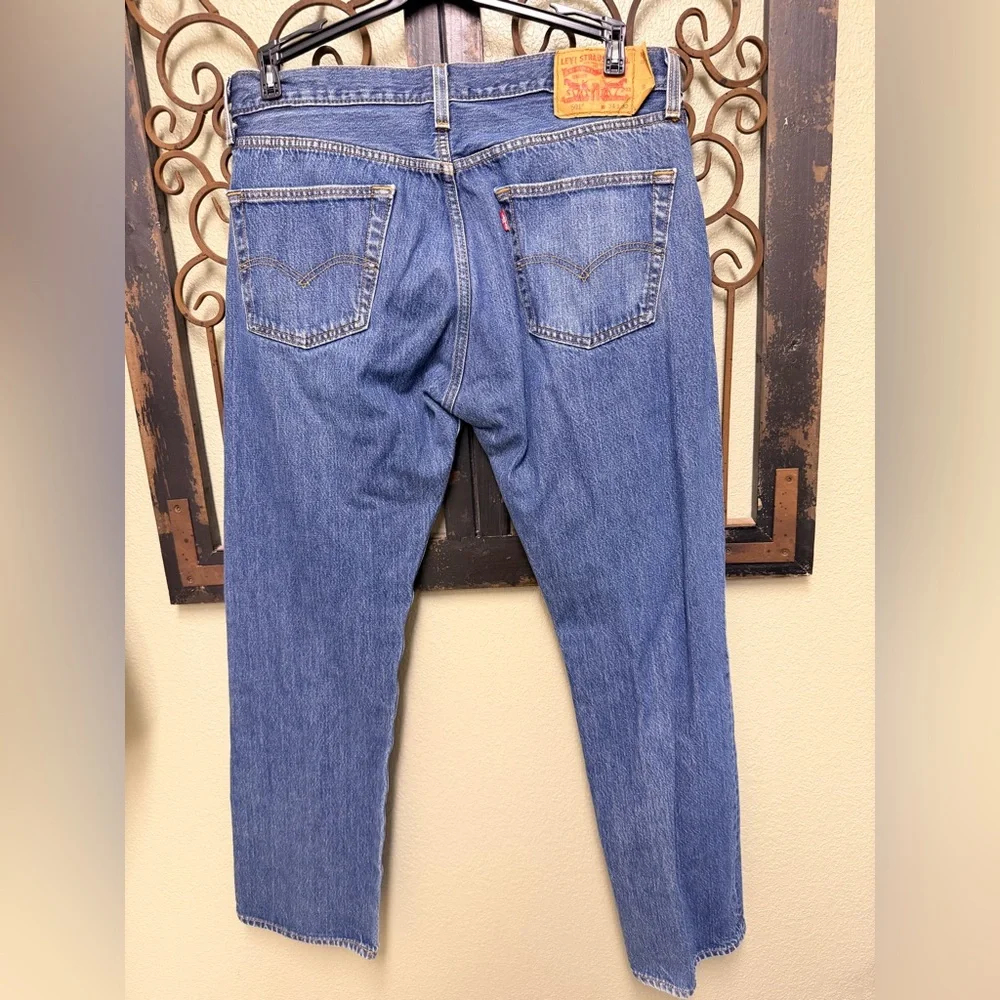 Levi's Men's Original Vintage 501 Button Fly Straight Leg Blue Jeans
