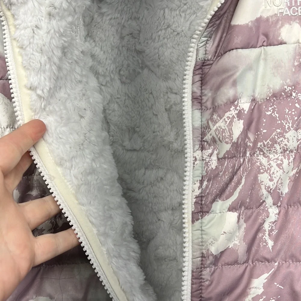 The North Face Pink/White Reversible Mossbud Swirl Coat Jacket Girl's‎ Size XL