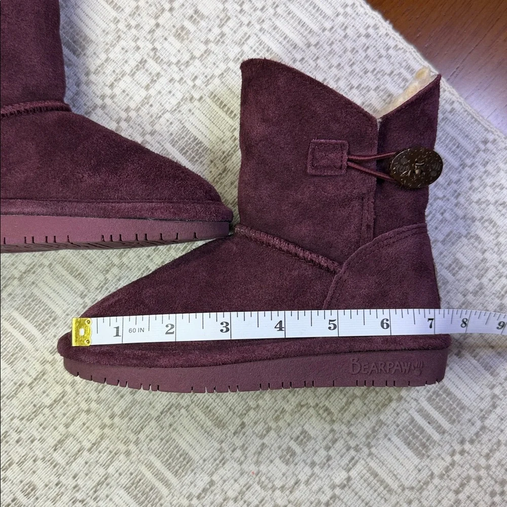BearPaw color shipping