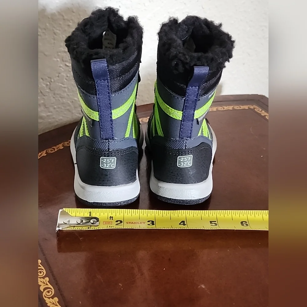 New Merrell Kids Winter Boots with Neon Accents Size 4 Toddler‎