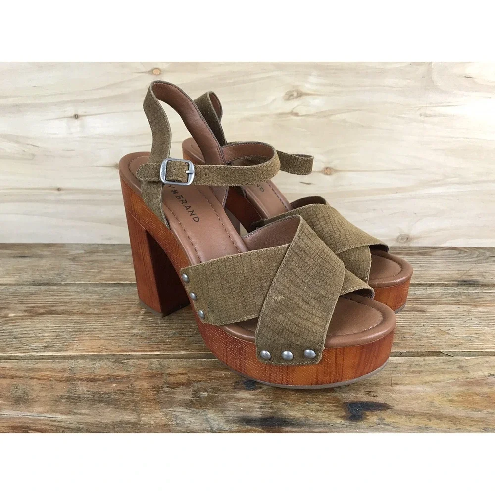 Lucky Brand nice lucky