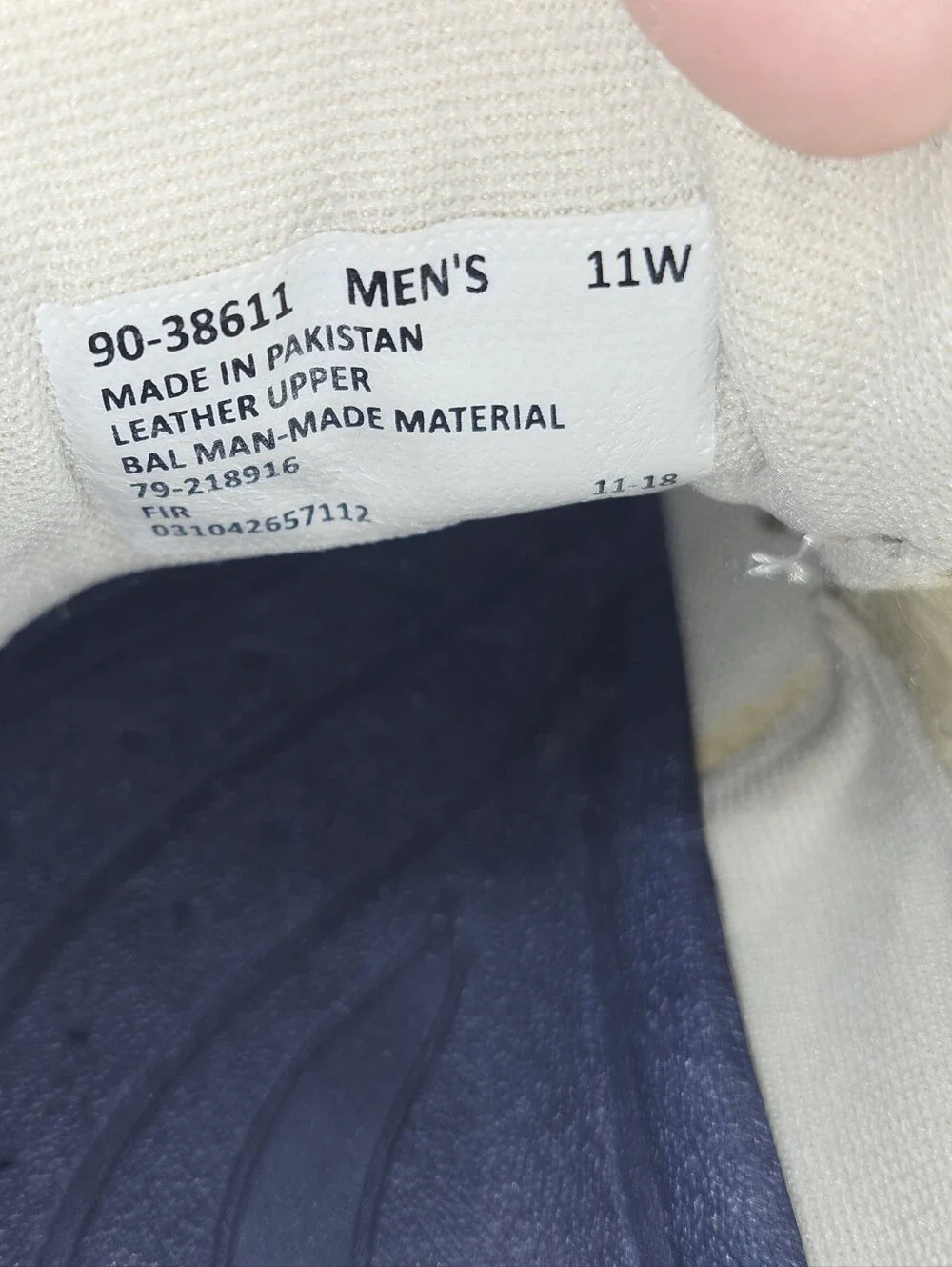 Dockers leather boat wear
