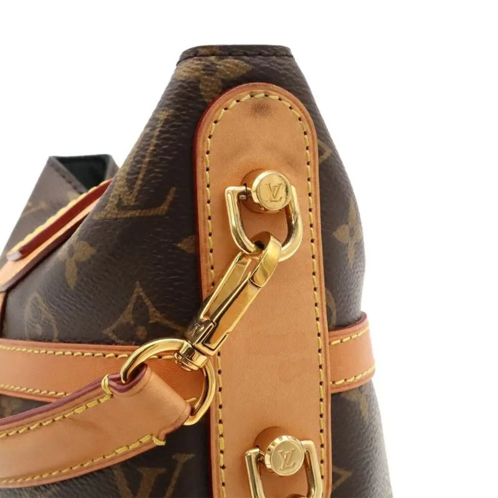 Louis Vuitton delivery duty