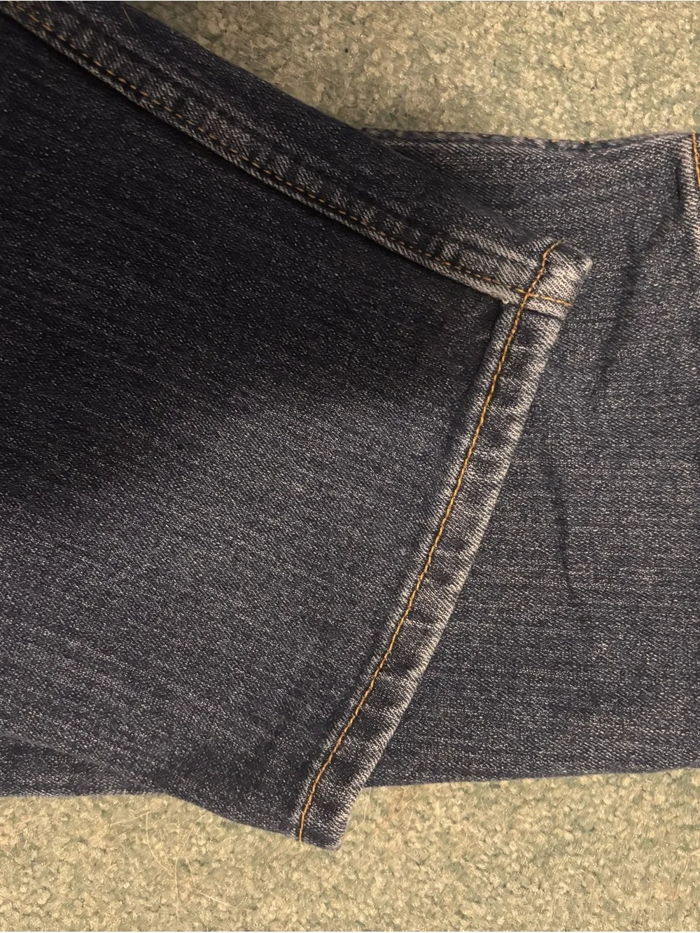 Levis relaxed fit