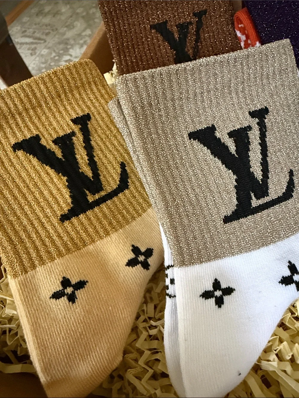 Luxury Logo Crew Socks - Beige, Yellow, Black, Orange, White, Purple, Gold