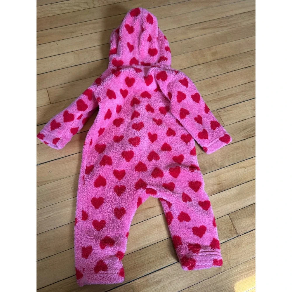 Hanna Andersson pink fleece red‎ heart one piece hooded jumpsuit infant