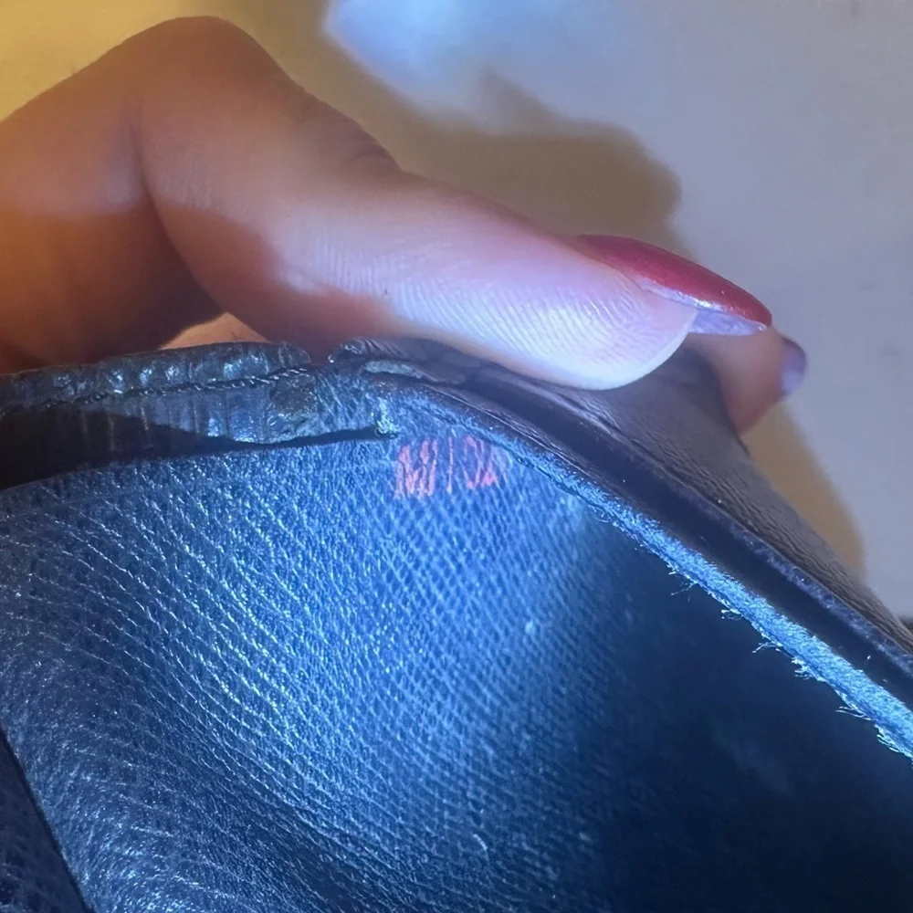 Louis Vuitton black louis