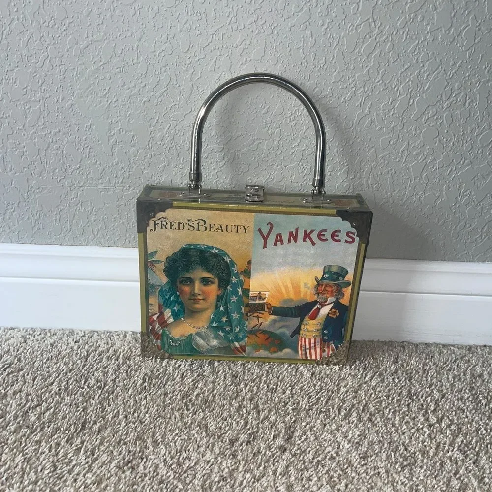 Vintage box wear pocket
