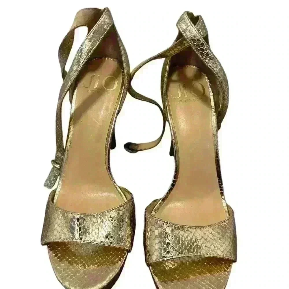 JLO Gold platform pumps