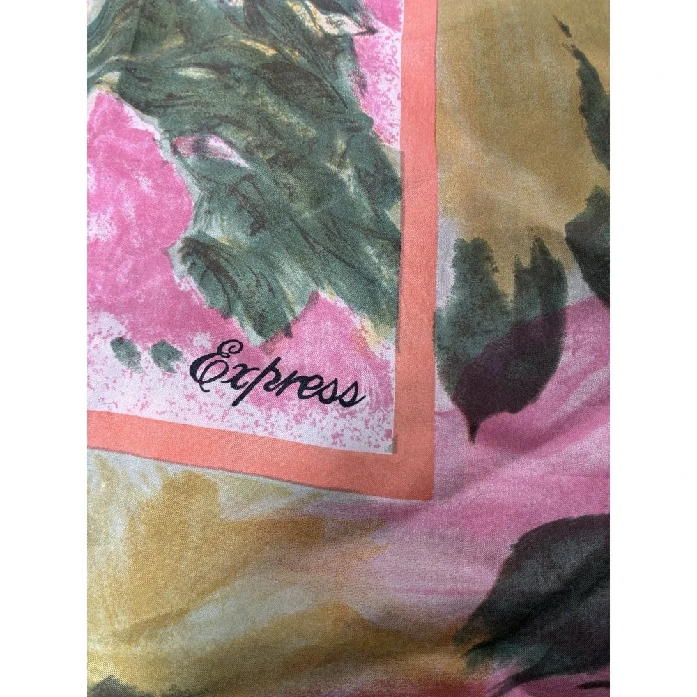 Express vintage floral