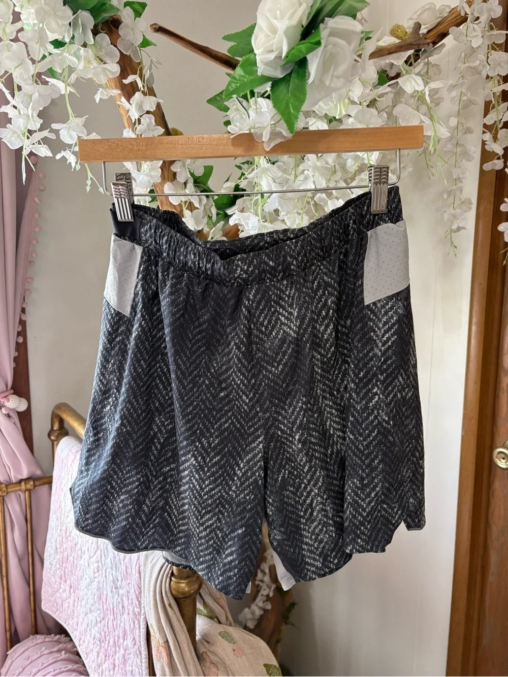 lululemon Surge Short 6