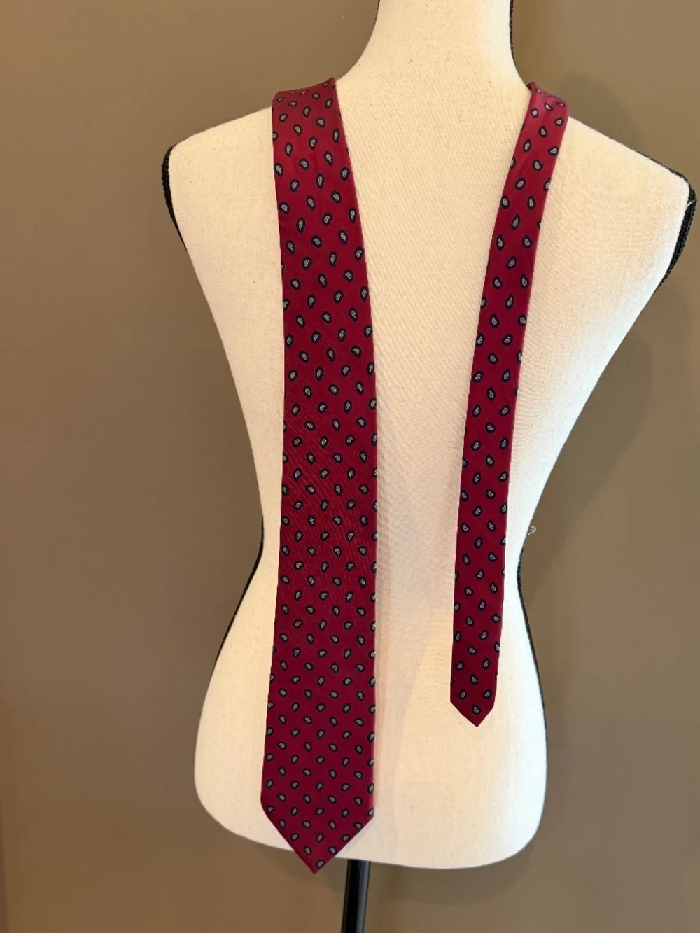 Giacomo 100% Silk Men's Red & Black Drop Necktie