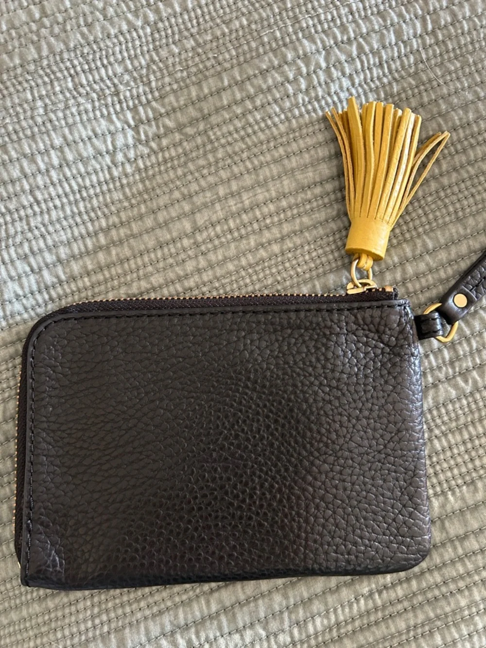 Fossil compact wristlet