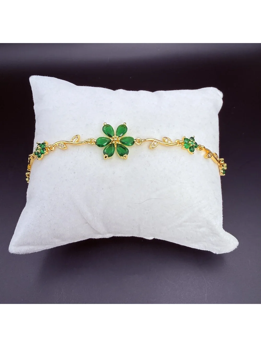 candy+clover green sakura flower vinecrystal gold tone bracelet