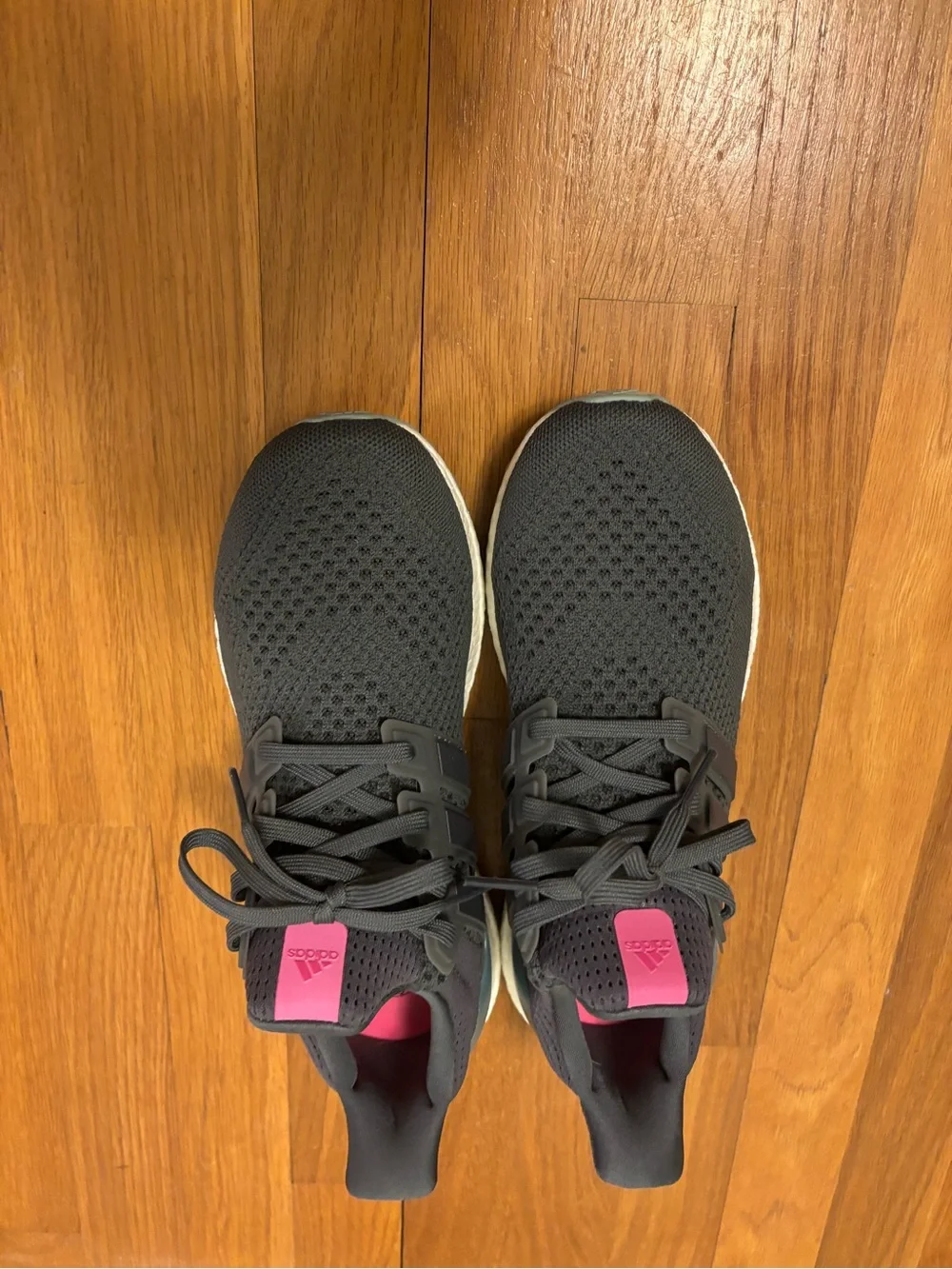 adidas comfortable running