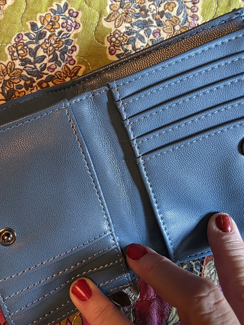 Steve Madden compact quilted