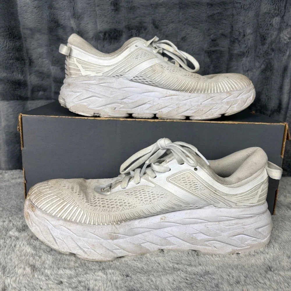 Hoka One One hoka one