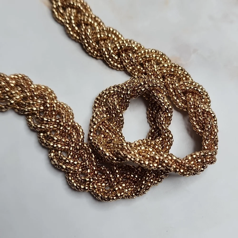 scunci metal chain
