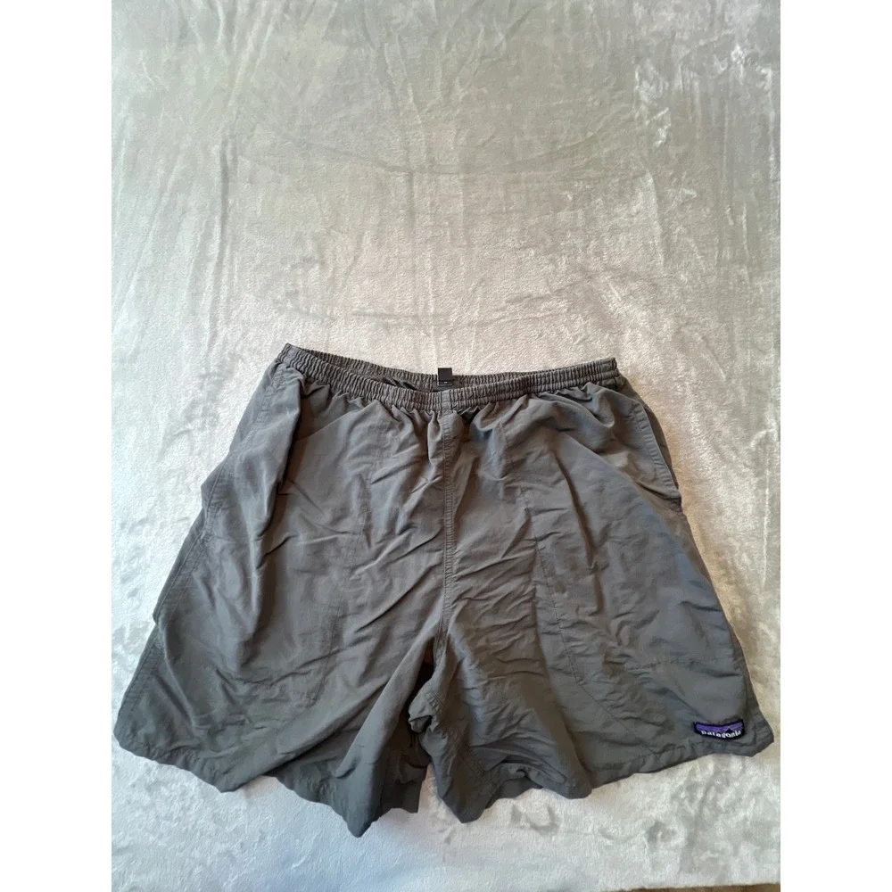 Patagonia Baggies Shorts Mens Large Gray Elastic Waist Mesh Liner Pockets