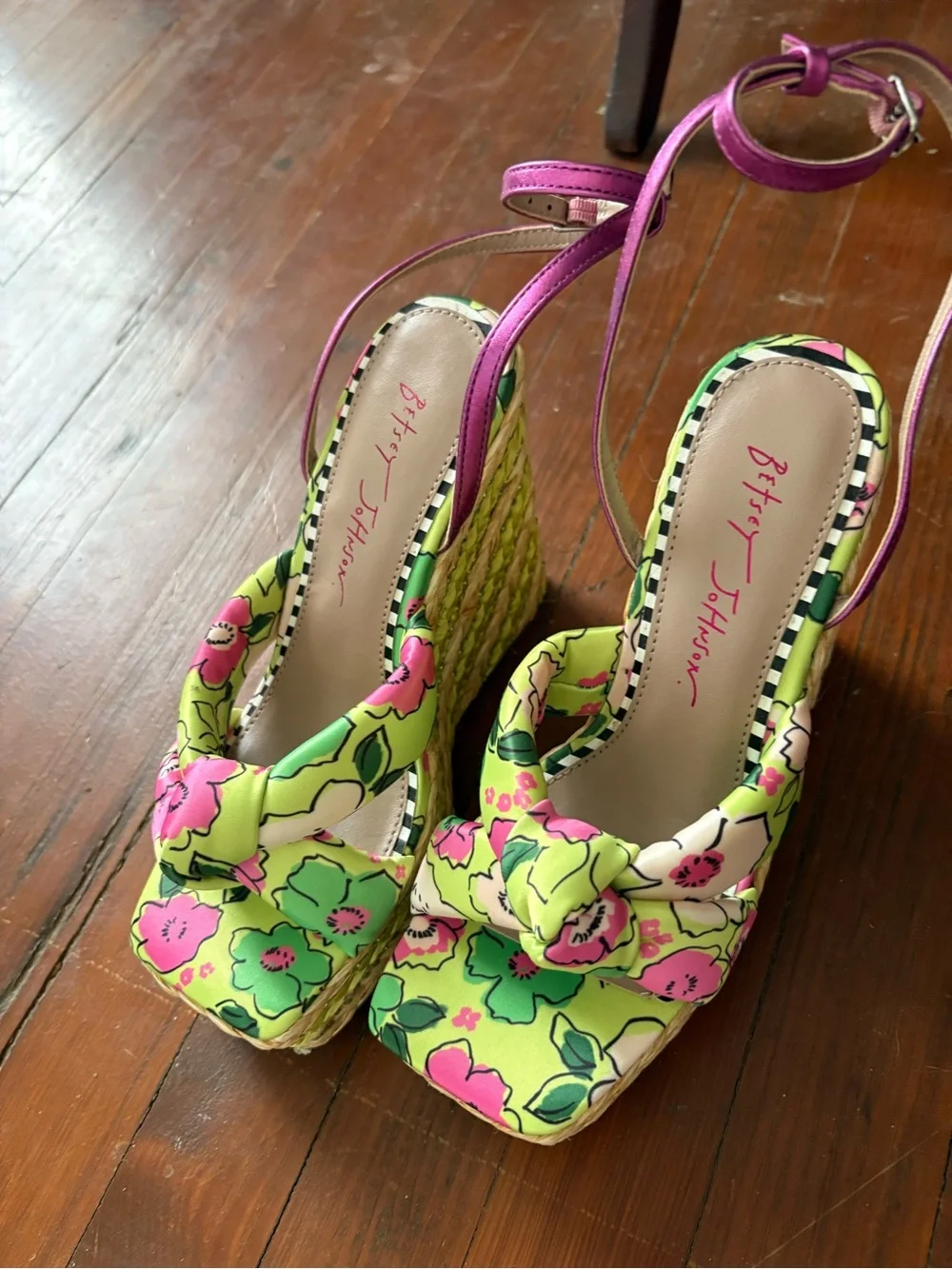 Betsey Johnson bold floral
