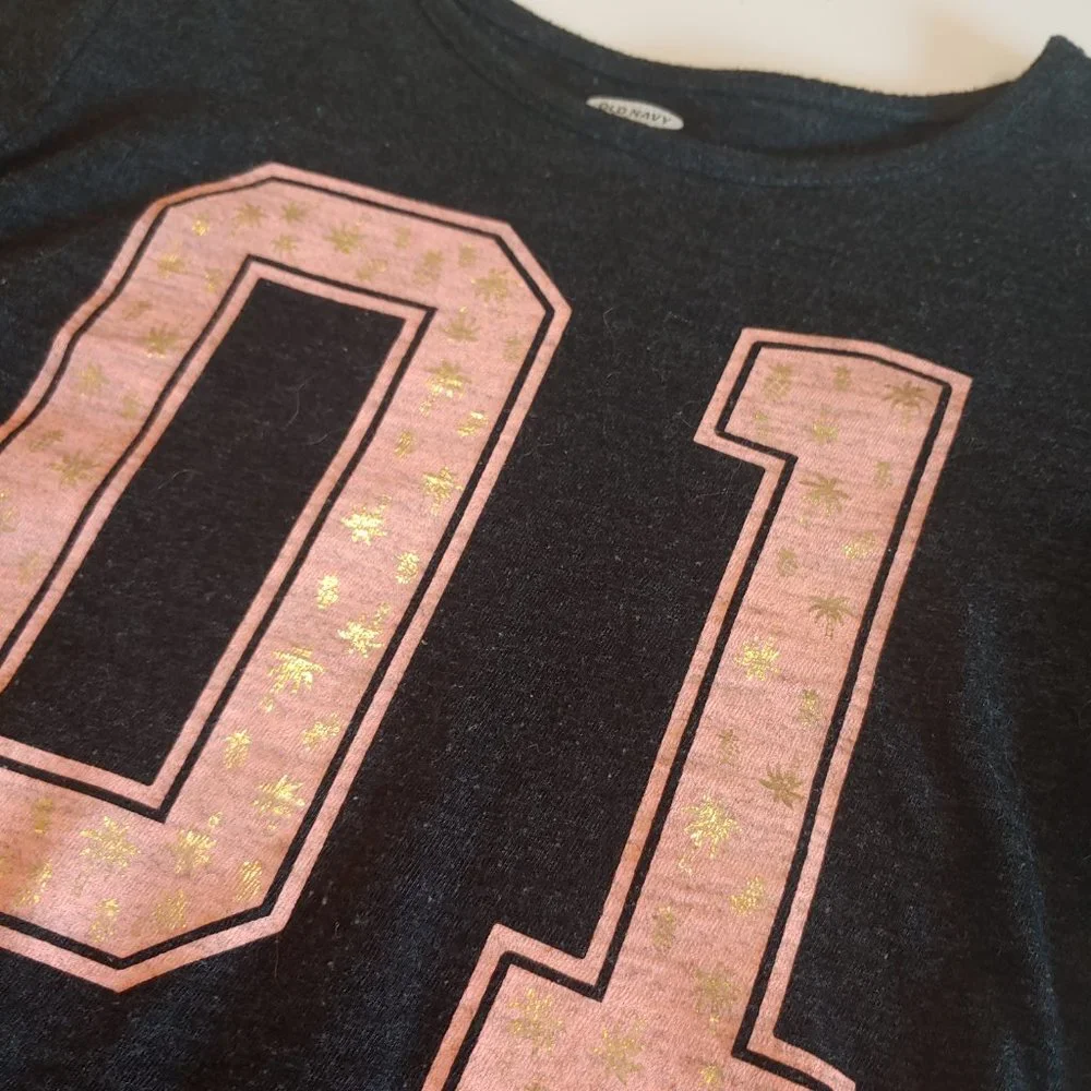 Old Navy | Black Heather Slightly Shaped 01 Short Sleeve Tee Shirt Metallic | M