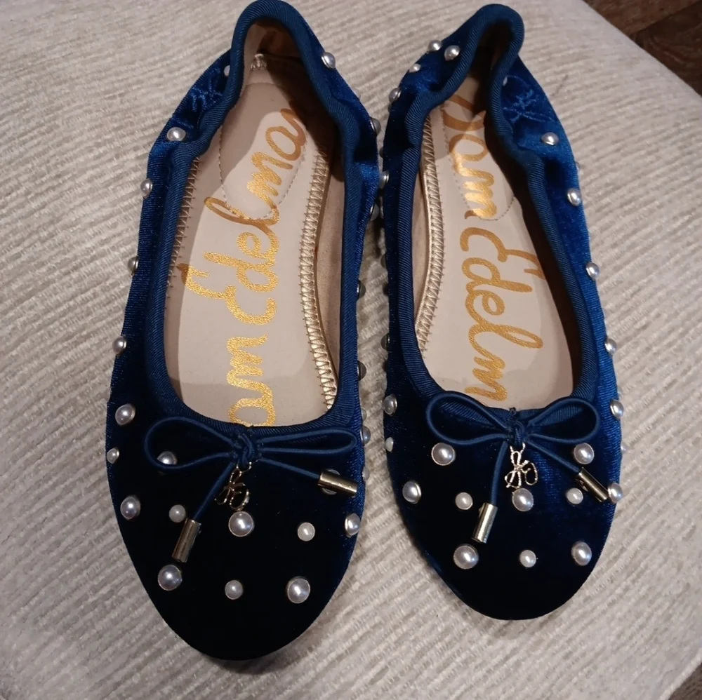 Sam Edelman step into