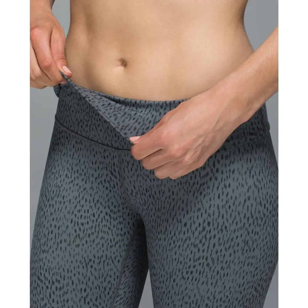 LULULEMON Wunder Under Crop II Luon Roll Down Sz 4 Dottie Dash Slate Black