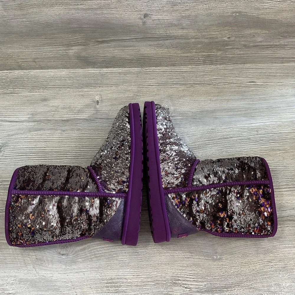 UGG boots sequin pull