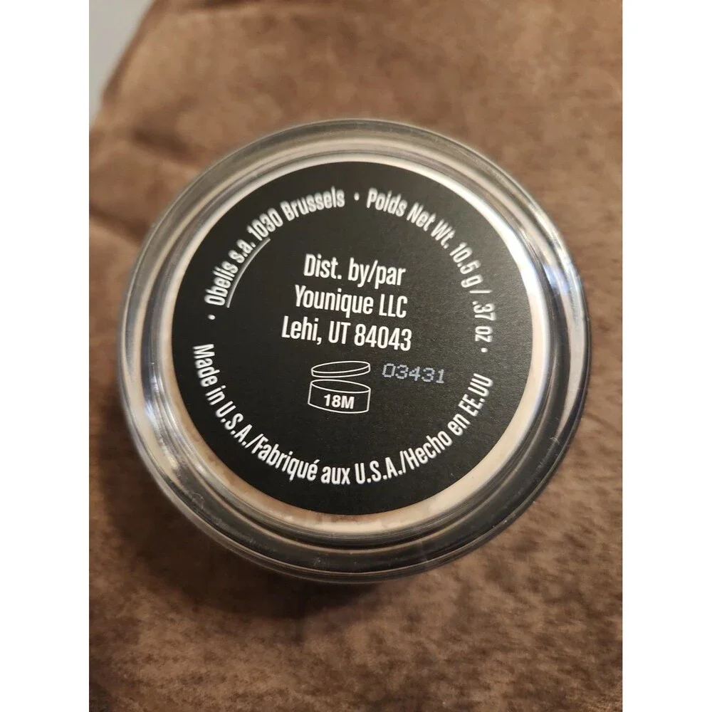 Younique Touch Behold Translucent Setting Powder 0.37 oz Makeup NEW in BOX