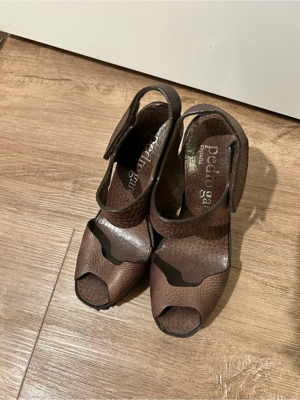 Pedro Garcia traction brown
