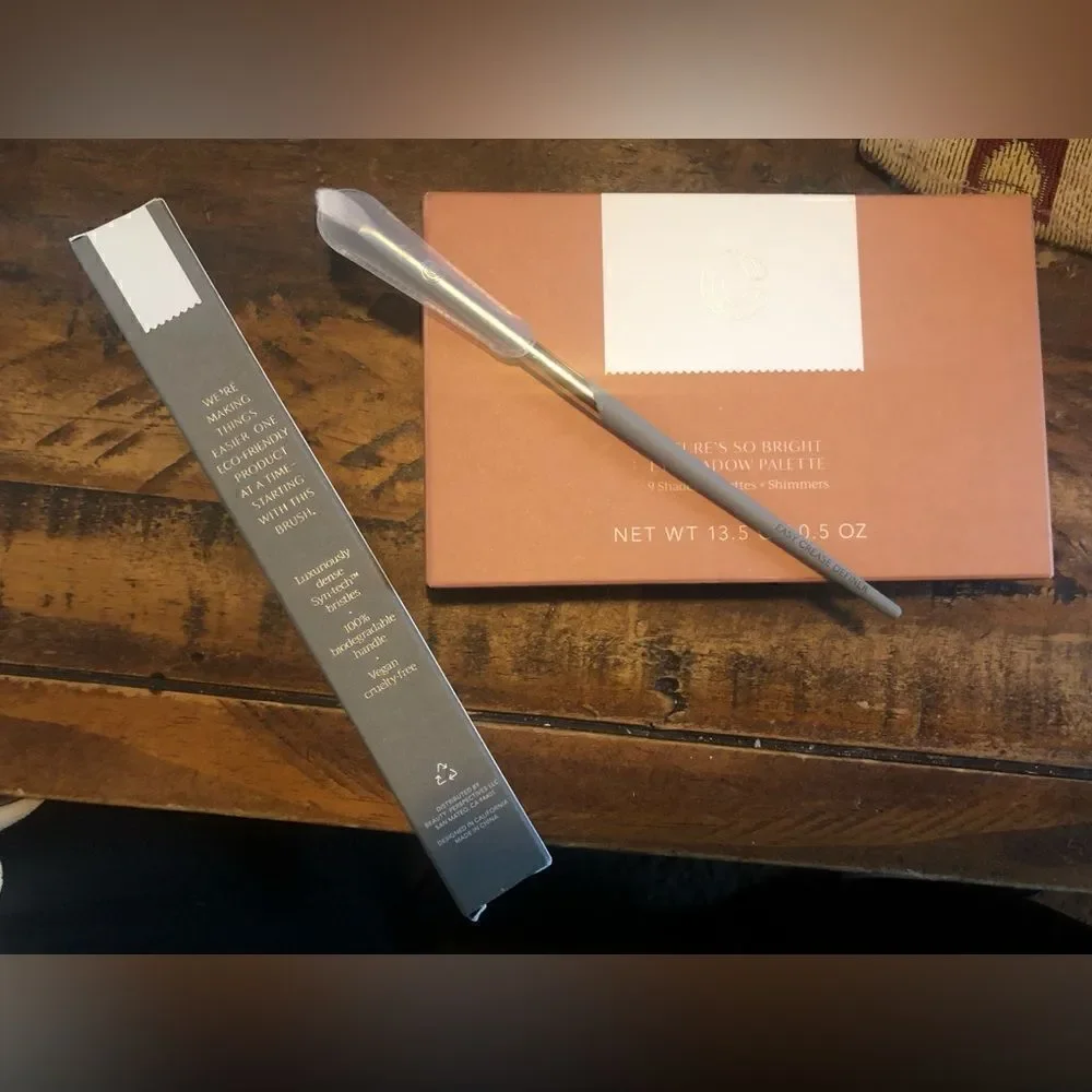 Complex culture future so bright palette and brush, nine shades mattes+ shimmers