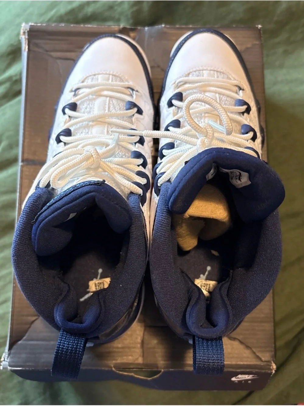 Jordan heel tabs pull