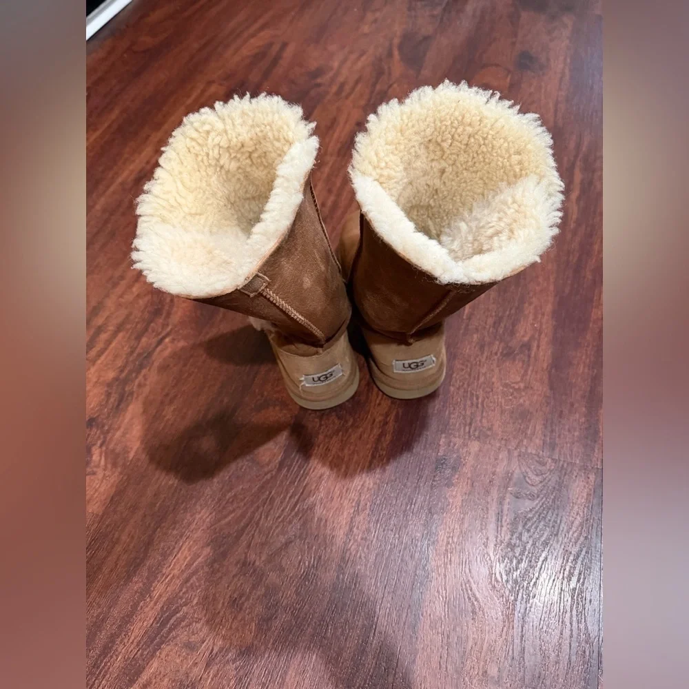 UGG warm shearling