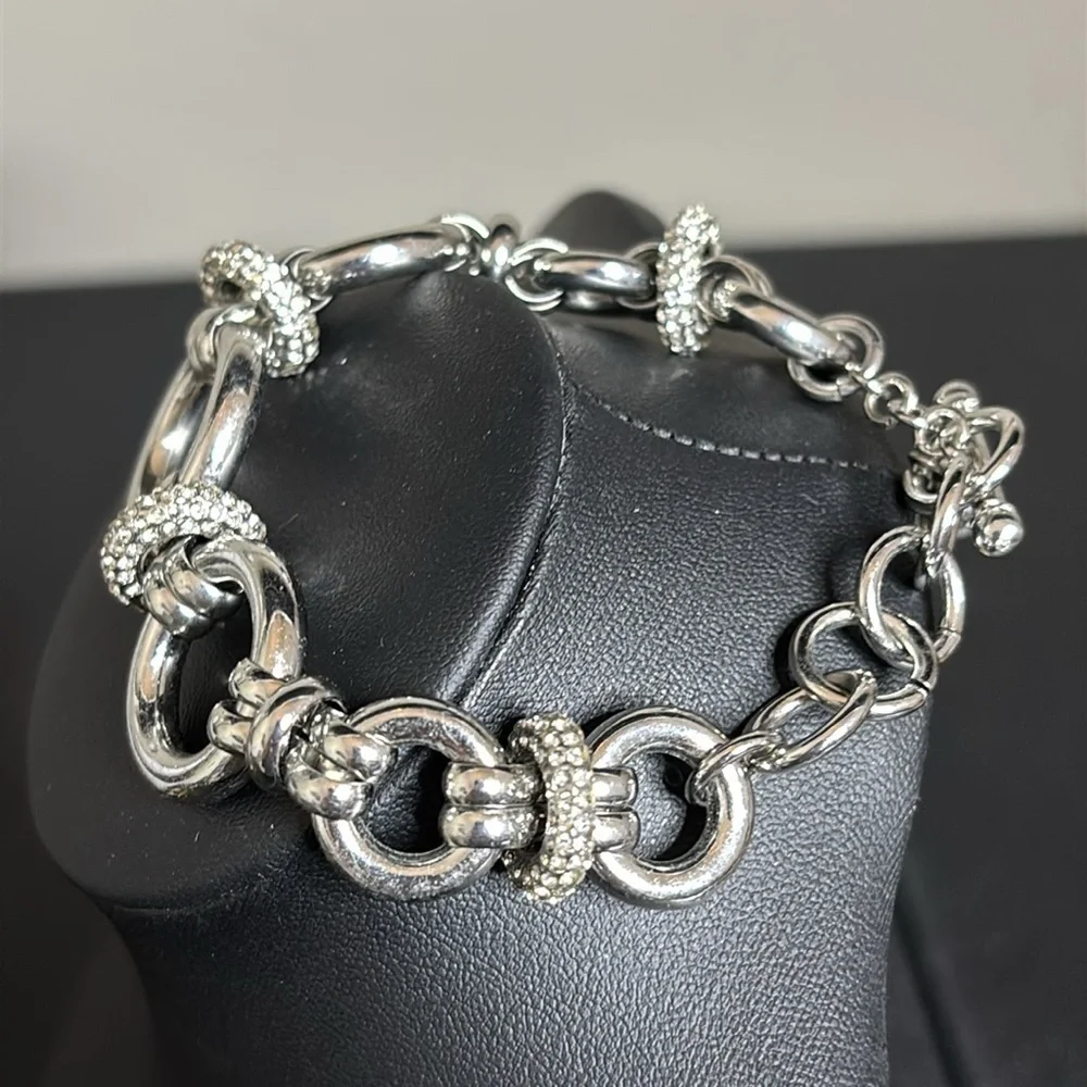 Silver Tone Circle Link Rhinestone Toggle Statement Bracelet​