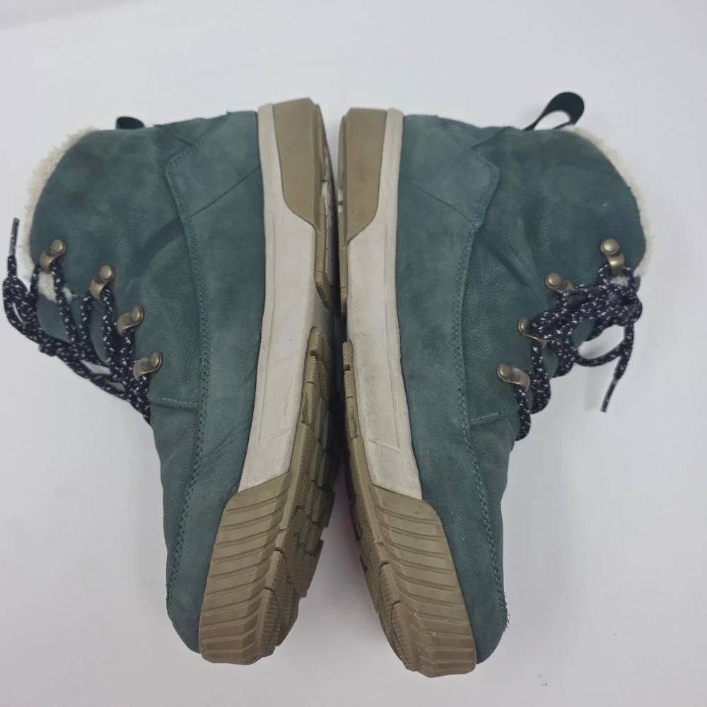 The North Face faux fur