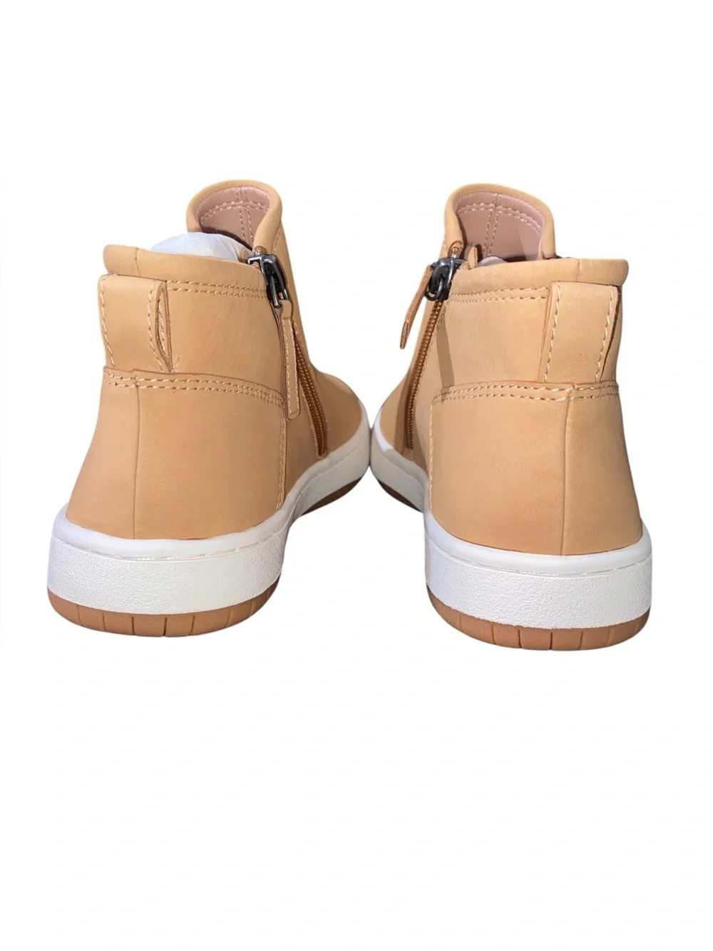 Paolo brand new